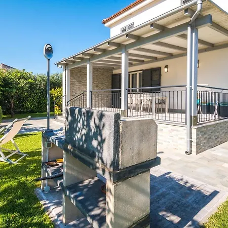 Casa vacanze Sara Lascari